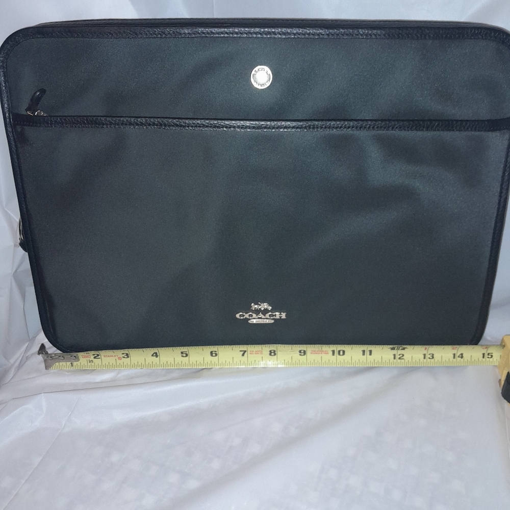 New Coach Ellis Lap Top Sleeve In Black/Gold (Two Zipper Sleeve) NWT